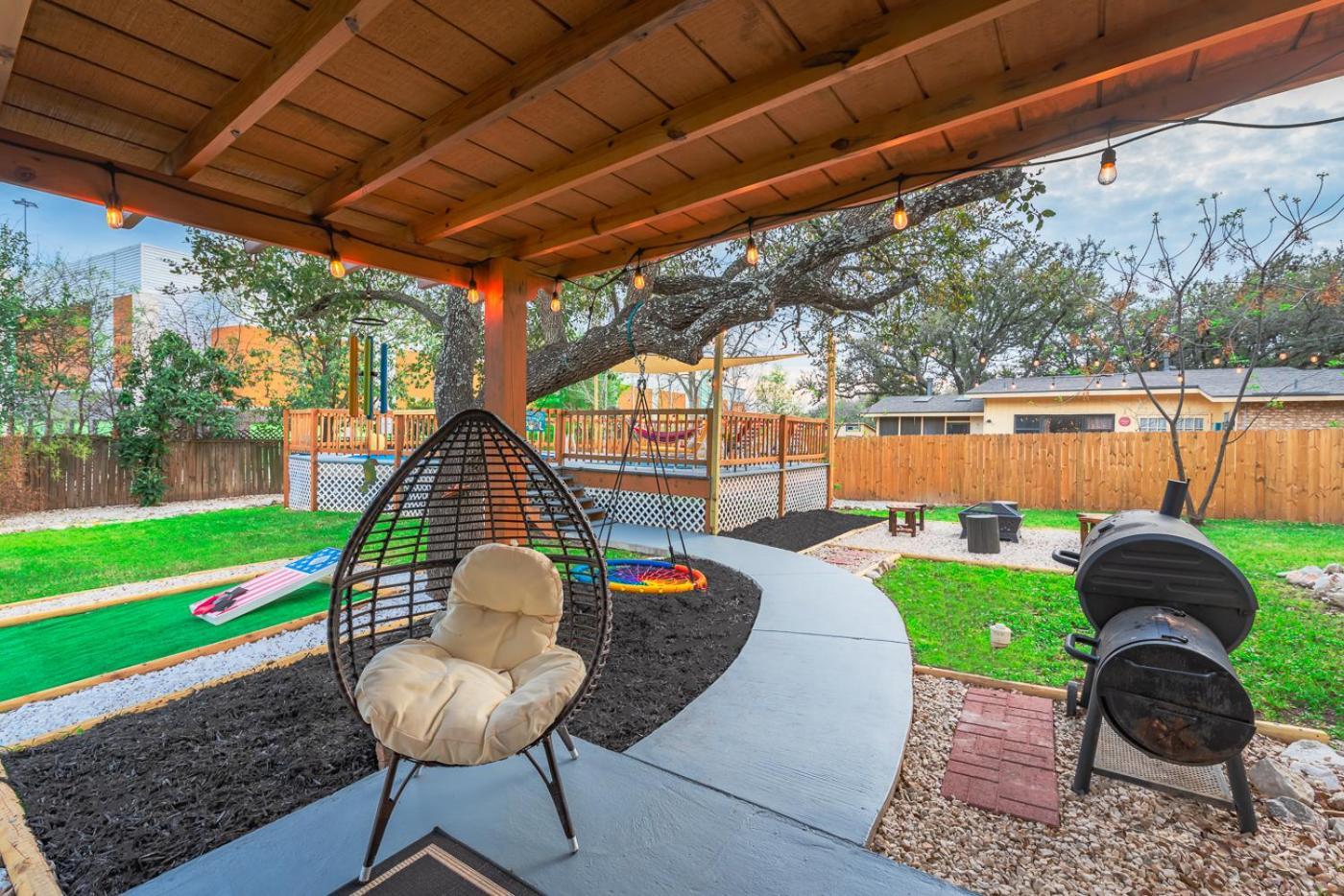 Texas Vacation Home, Game Room & Pool By Sixflags ซานอันโตนิโอ ภายนอก รูปภาพ
