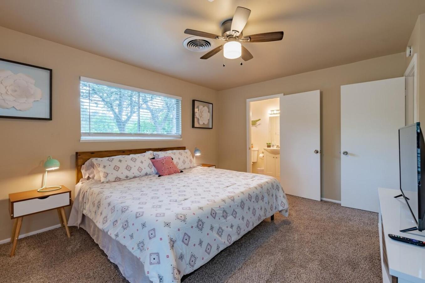 Texas Vacation Home, Game Room & Pool By Sixflags ซานอันโตนิโอ ภายนอก รูปภาพ